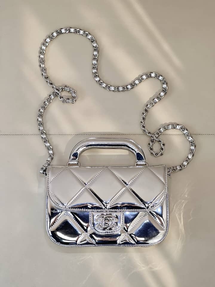 Chanel FW 25/26 Zincirli Küçük Clutch