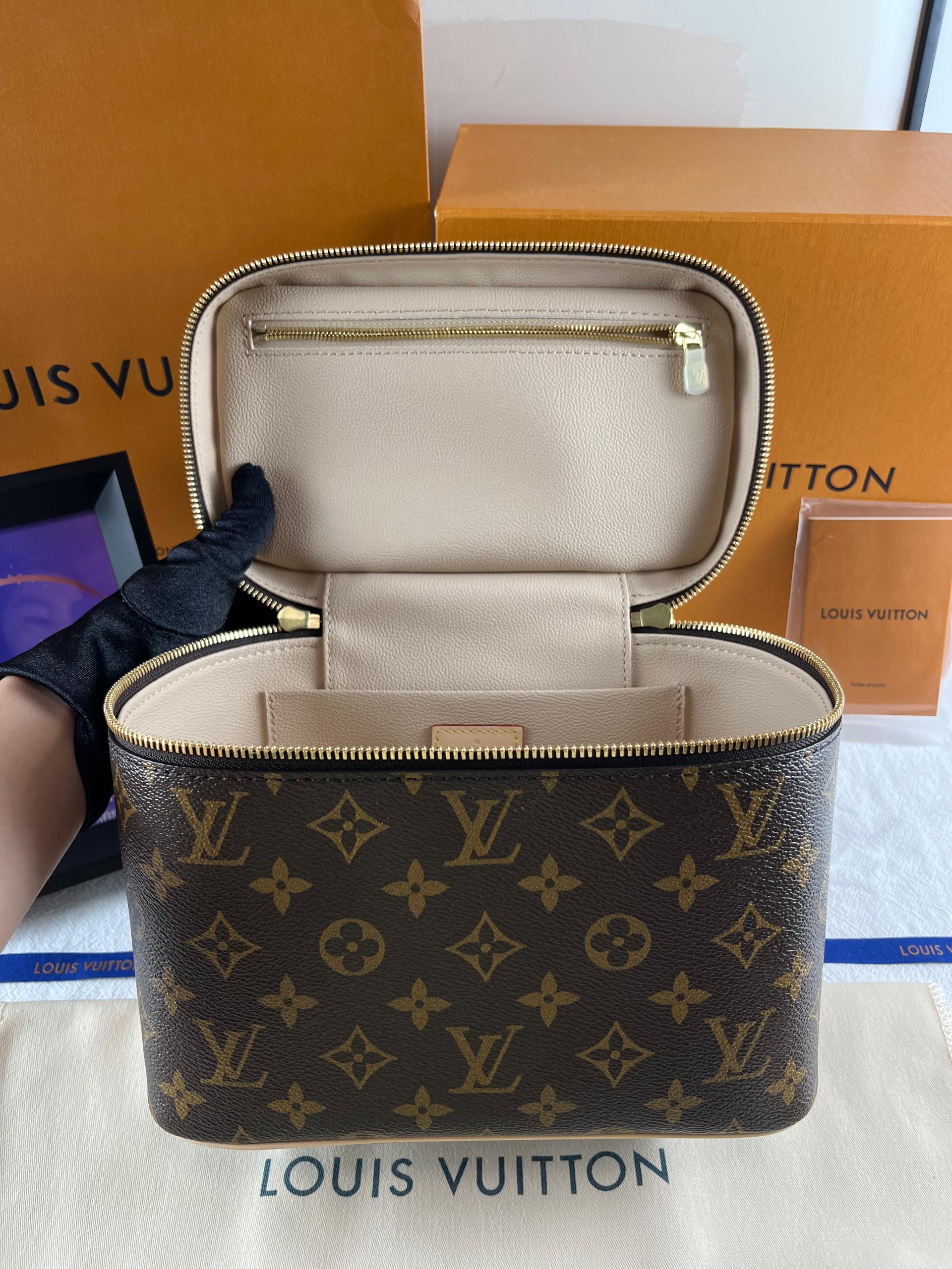 Louis Vuitton Monogram NICE Cosmetic Travel Bag