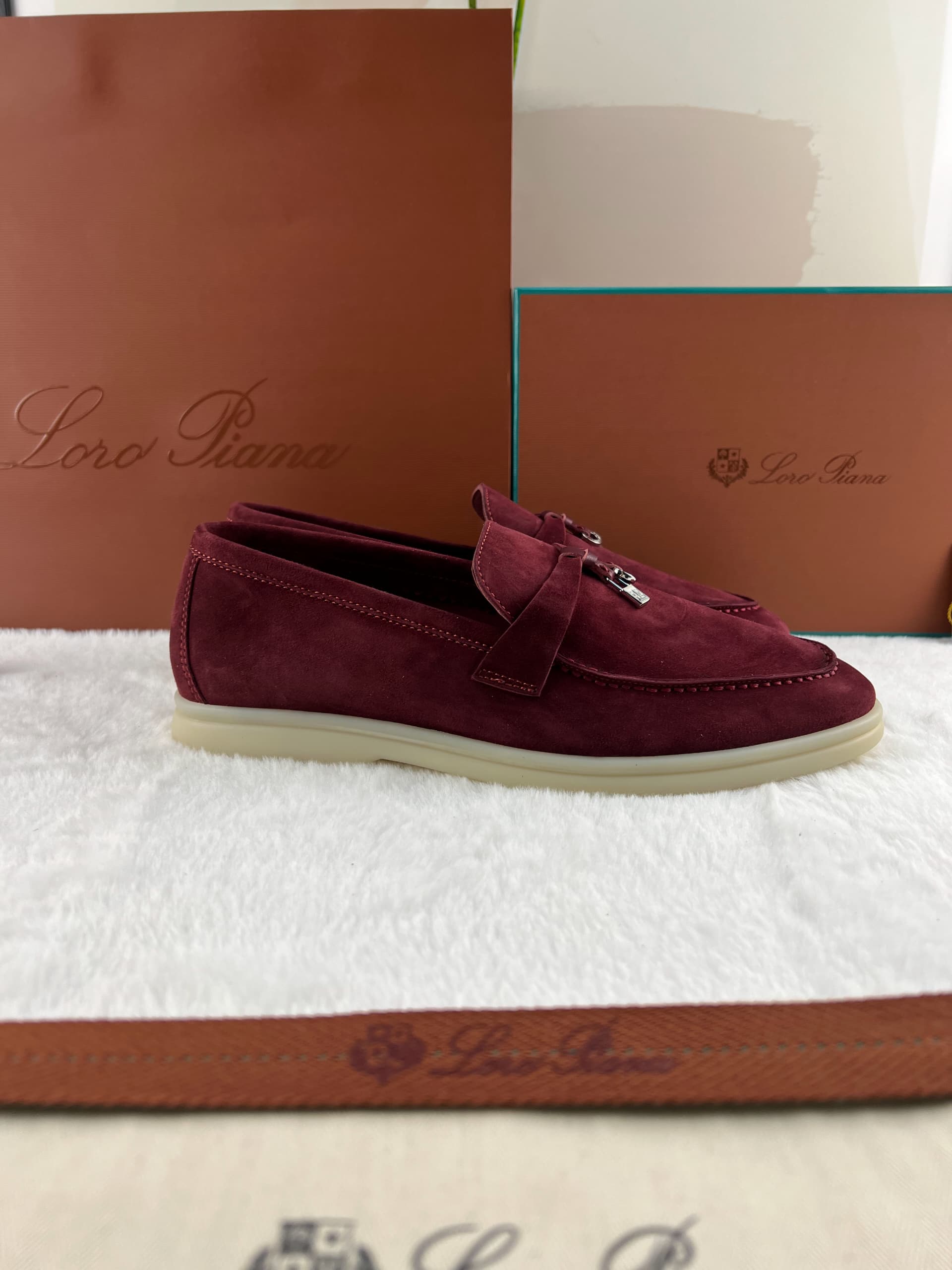 Loro Piana Yaz Büyüsü Yürüyüş Ayakkabısı - Parlak Amarat - Glimmer of Luxury