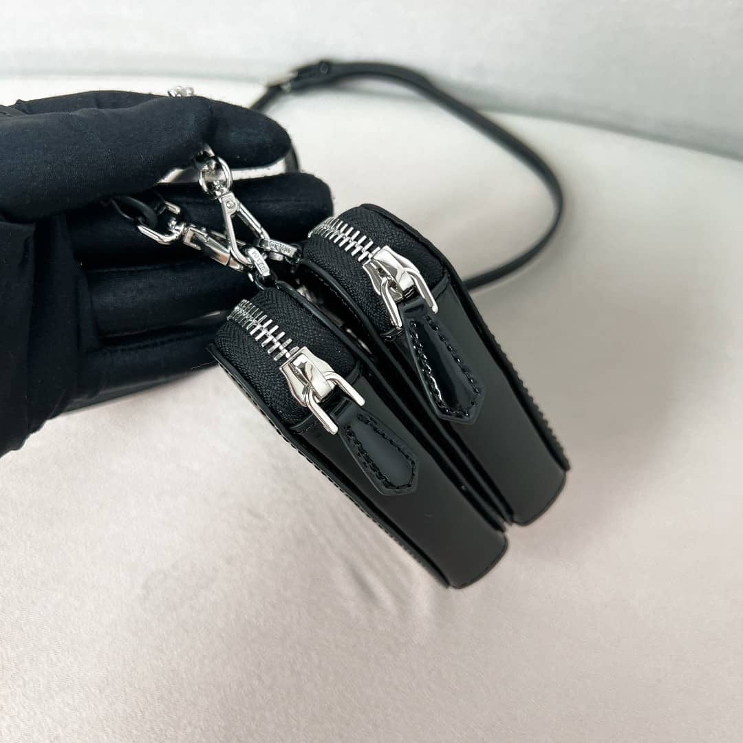 Prada Kristal Süslemeli Mini Kese