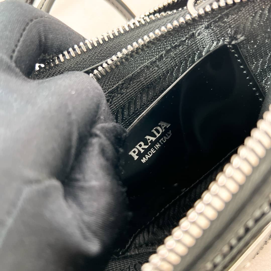 Prada Kristal Süslemeli Mini Kese