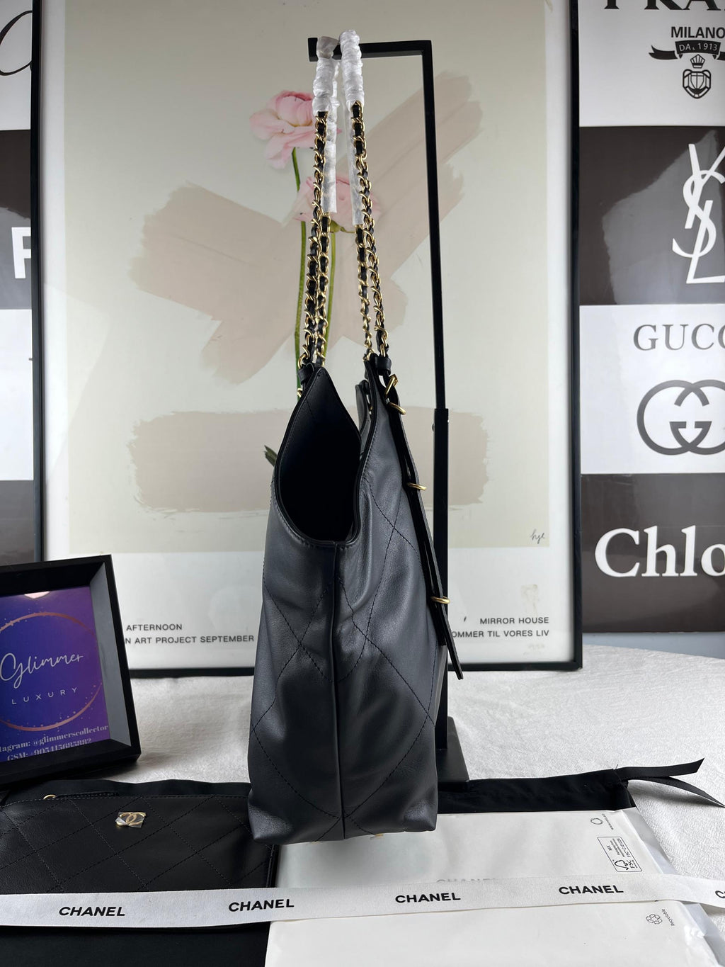 Maxi Shopping Bag Calfskin Leather and Gold-Tone Metal Black