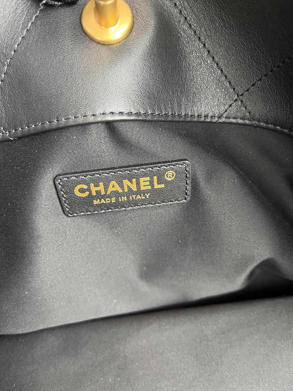 Maxi Shopping Bag Calfskin Leather and Gold-Tone Metal Black