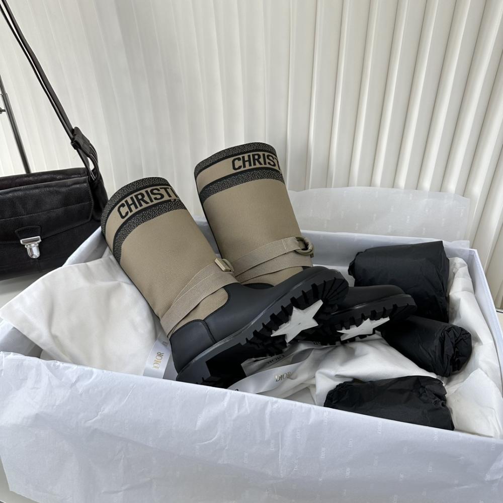 Dior D-Major Canvas &amp; Leather Boots – Beige/Black