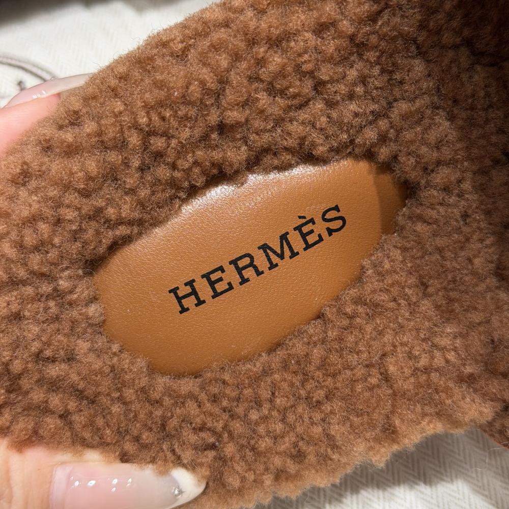 Hermès Chypre Fur Sandals