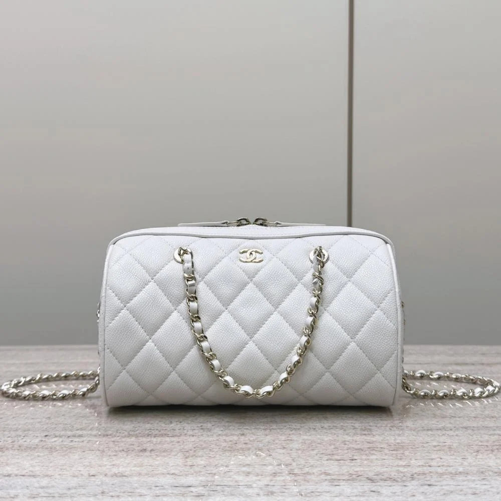 Chanel Mini Timeless Classic Varil Çanta Parlak Havyar Açık Altın Donanım - Glimmer of Luxury