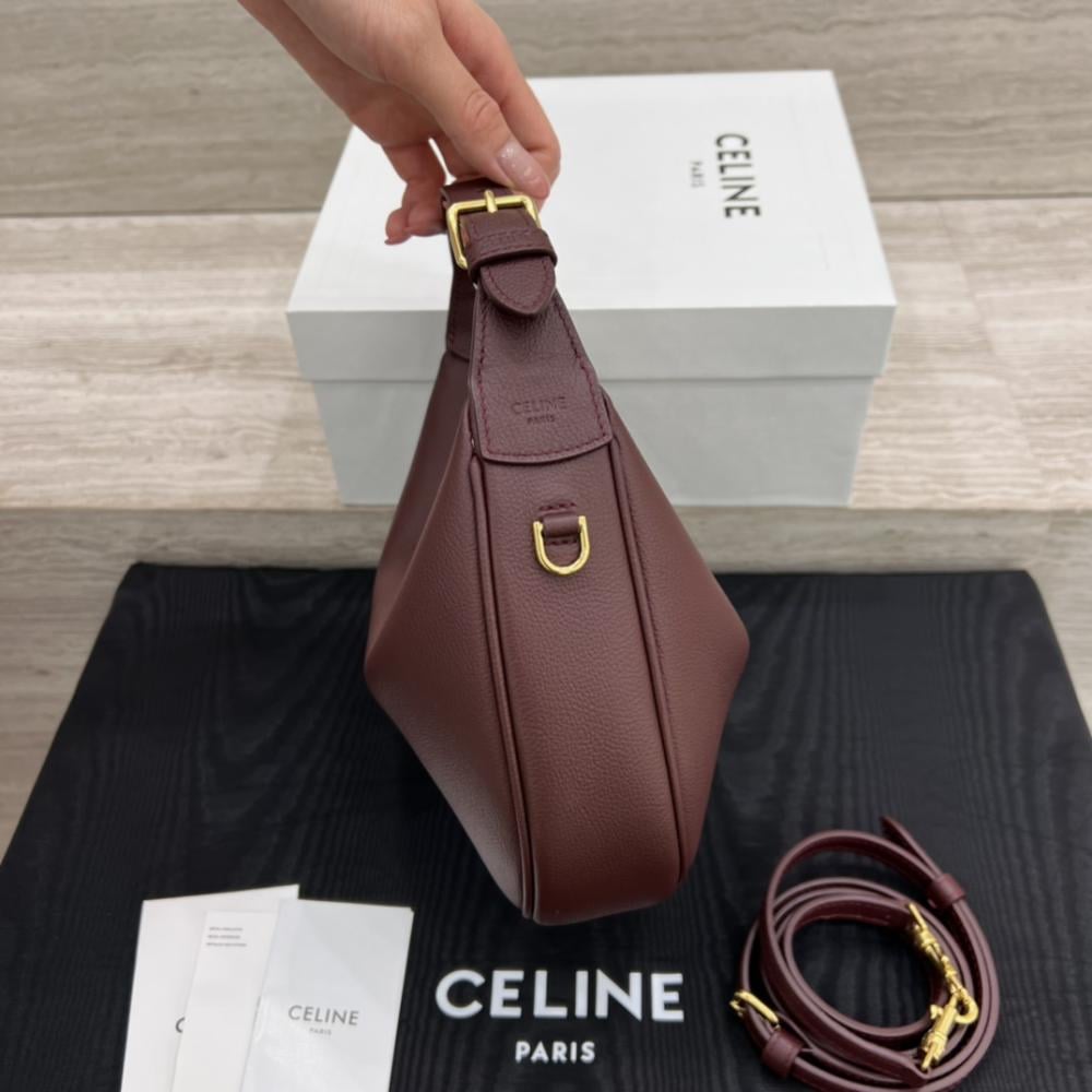 لولو من يونغ سيلين، جلد عجل محكم - بورغندي داكن