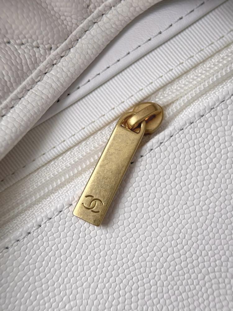 Chanel 25B — Top Handle Classic Flap