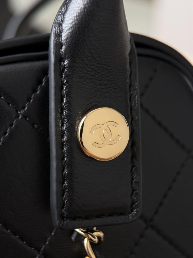 Chanel Zincirli Clutch
