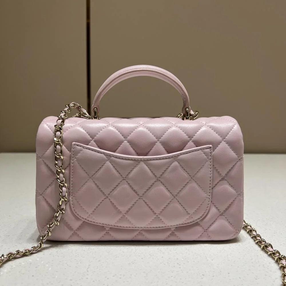Chanel 22P Sınırlı Sayıda Mini Dikdörtgen Saplı Kuzu Derisi GHW - Glimmer of Luxury