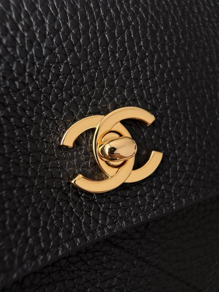 CHANEL Métiers d’Art 2026 Büyük Alışveriş Çantası