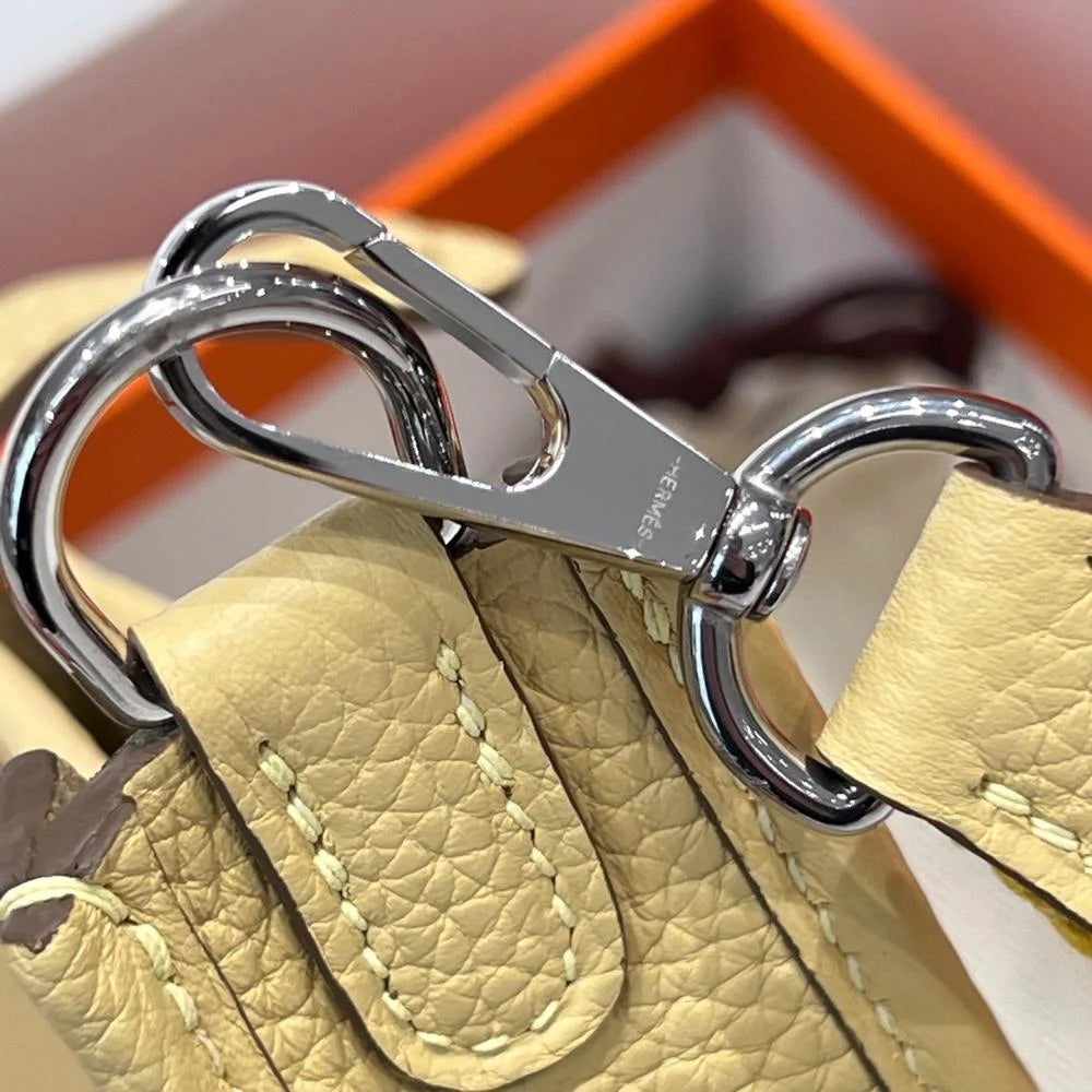 Hermès Evelyne 16cm Togo Leather Shoulder Bag