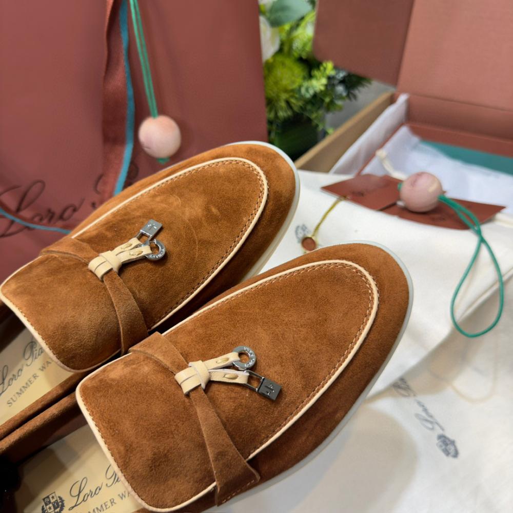 Loro Piana Yaz Büyüsü Yürüyüş Ayakkabısı - Karanfil - Glimmer of Luxury