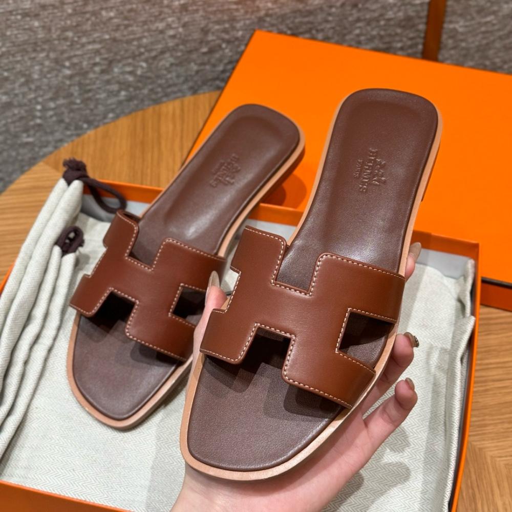 Hermès Oran Sandals Etoupe Epsom Leather