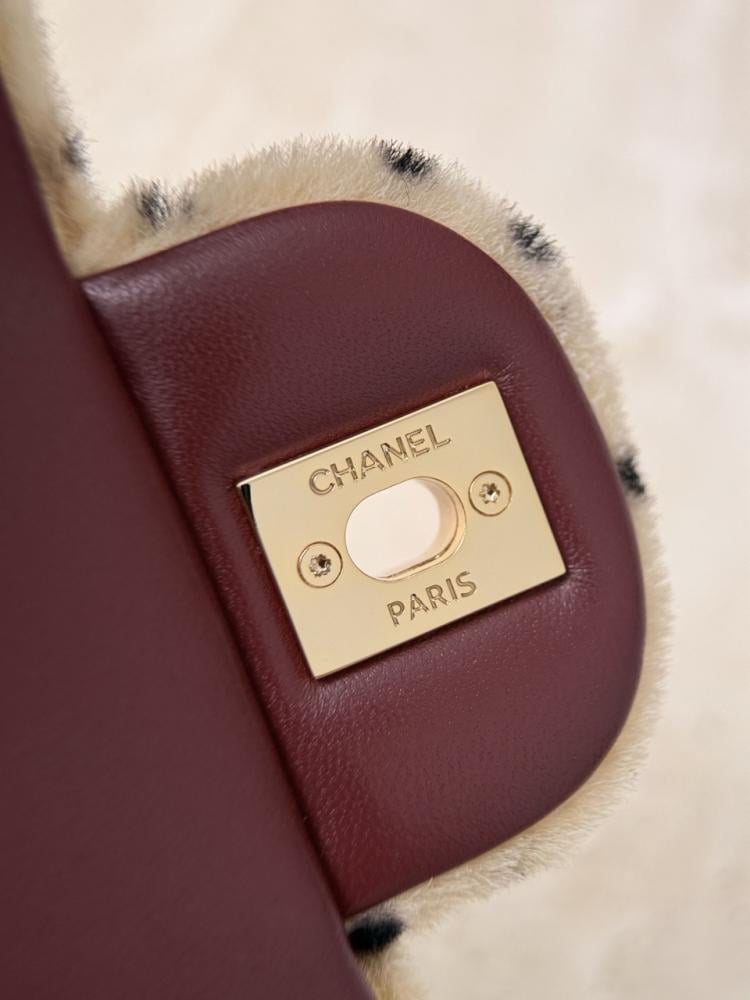 Chanel Métiers d’Art Medium Classic Single Flap Bag