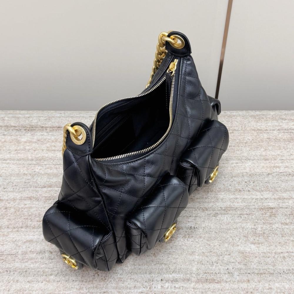 Chanel Orta Hobo Kargo Çantası Dana Derisi Siyah GHW - Glimmer of Luxury