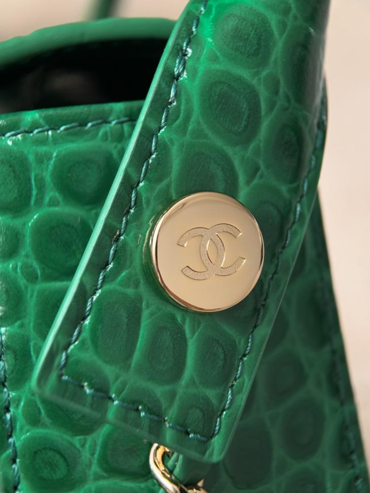 Chanel Saplı Kapaklı Timsah Derisi Desenli Çanta