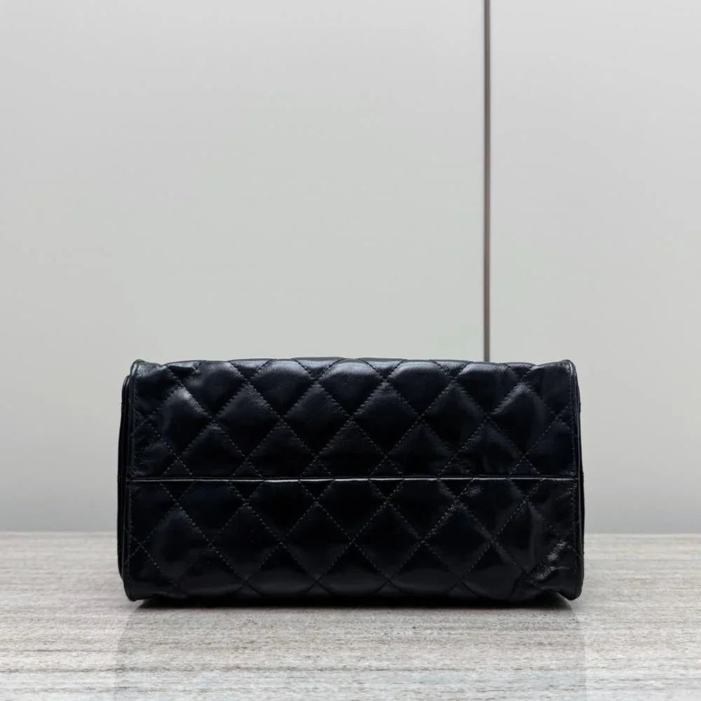 Chanel 25C Orta Boy Hobo Çanta - Glimmer of Luxury
