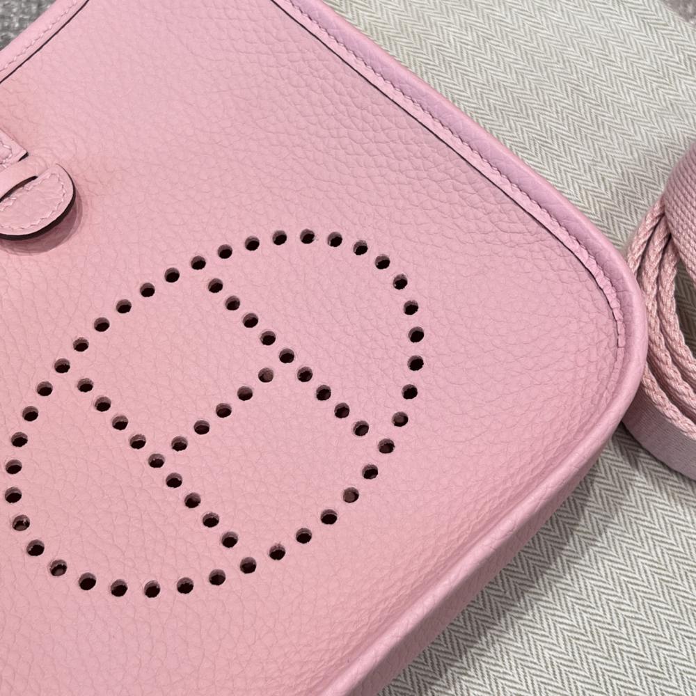 Hermès Evelyne 16cm Togo Leather Shoulder Bag