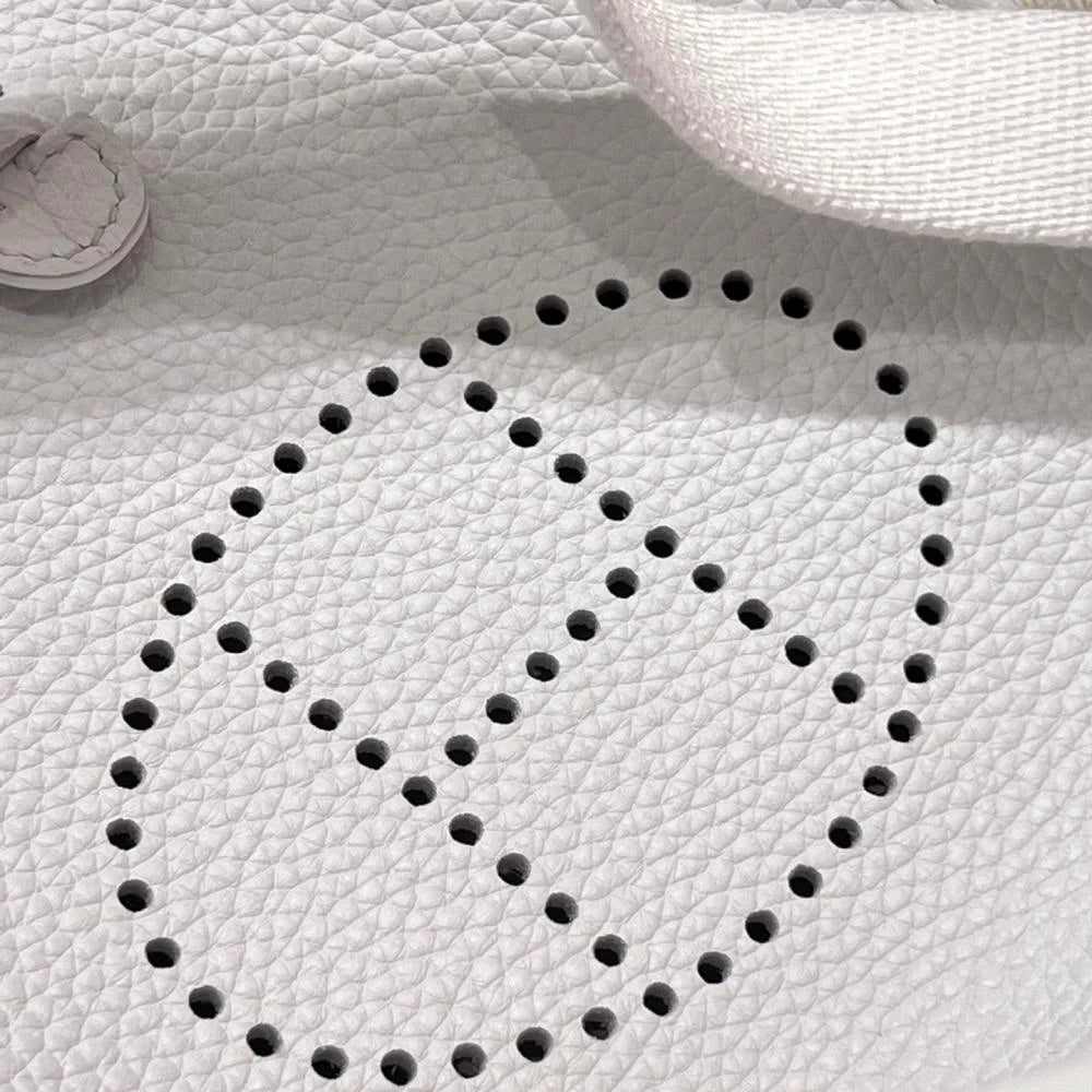 Hermès Evelyne 16cm Togo Leather Shoulder Bag