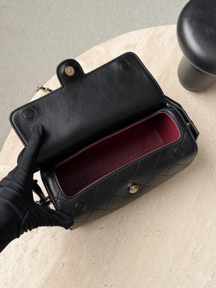 Chanel Zincirli Clutch