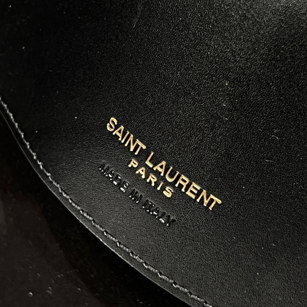 Saint Laurent LE 37 حقيبة جلد لامع