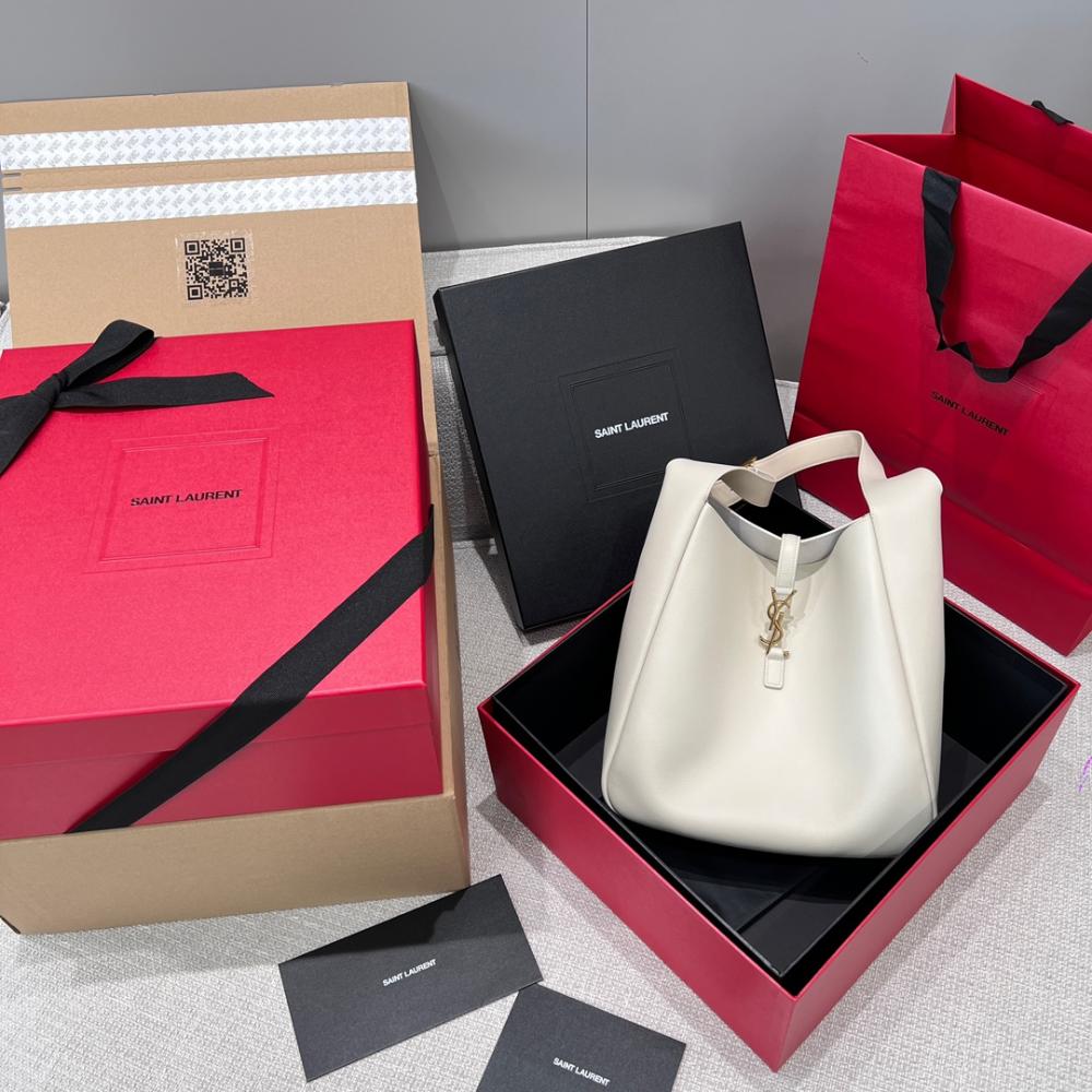 Saint Laurent 5 À 7 Large Flexible Bag