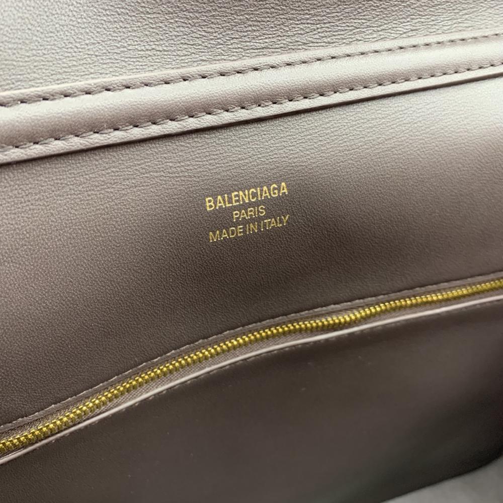 Balenciaga Rodeo Top Handle Bag