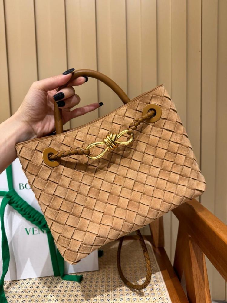 Bottega Veneta – Andiamo Small Bags