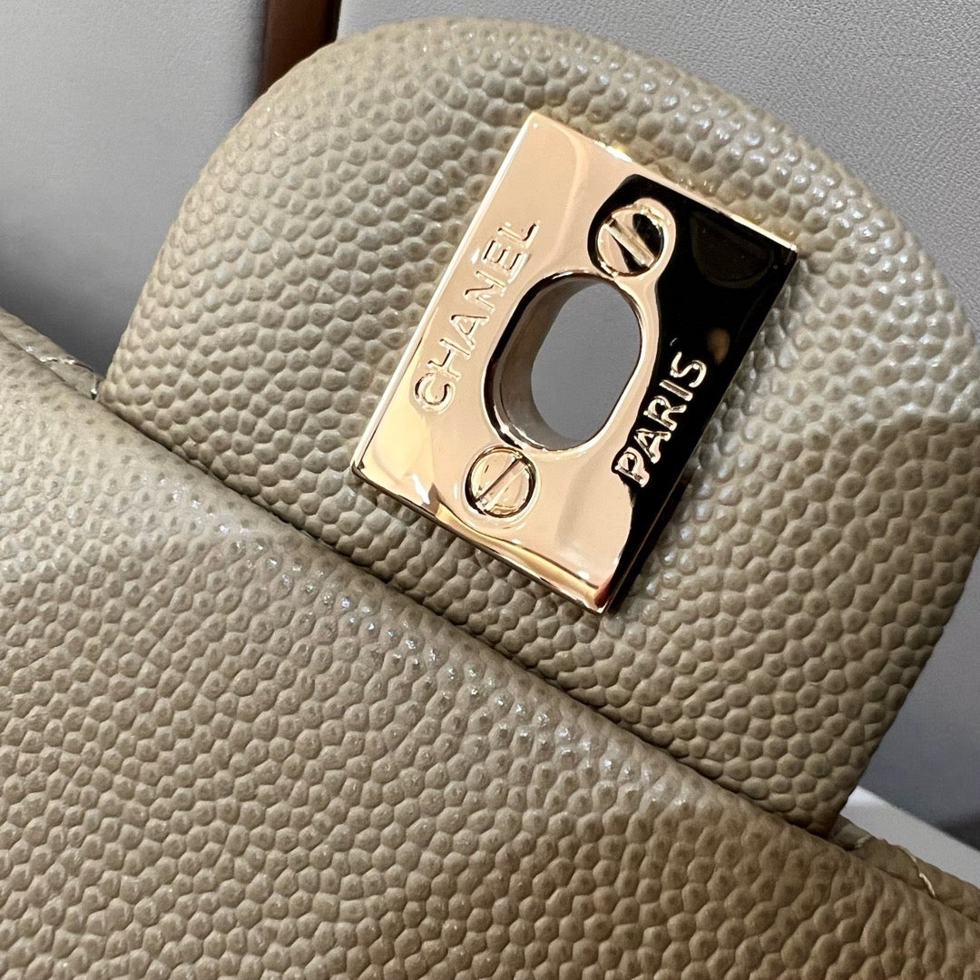 Chanel Sonbahar Kış 2024/25 Klasik 11.12 Çanta - Glimmer of Luxury