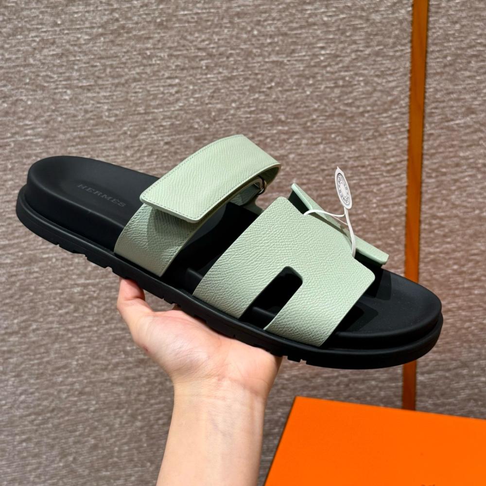 Hermès Chypre Sandals - Clay Beige