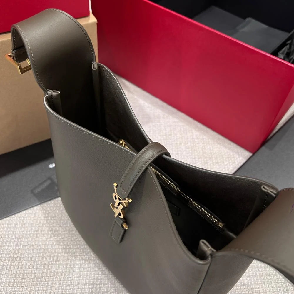 Saint Laurent 5 À 7 Small Flexible Bag