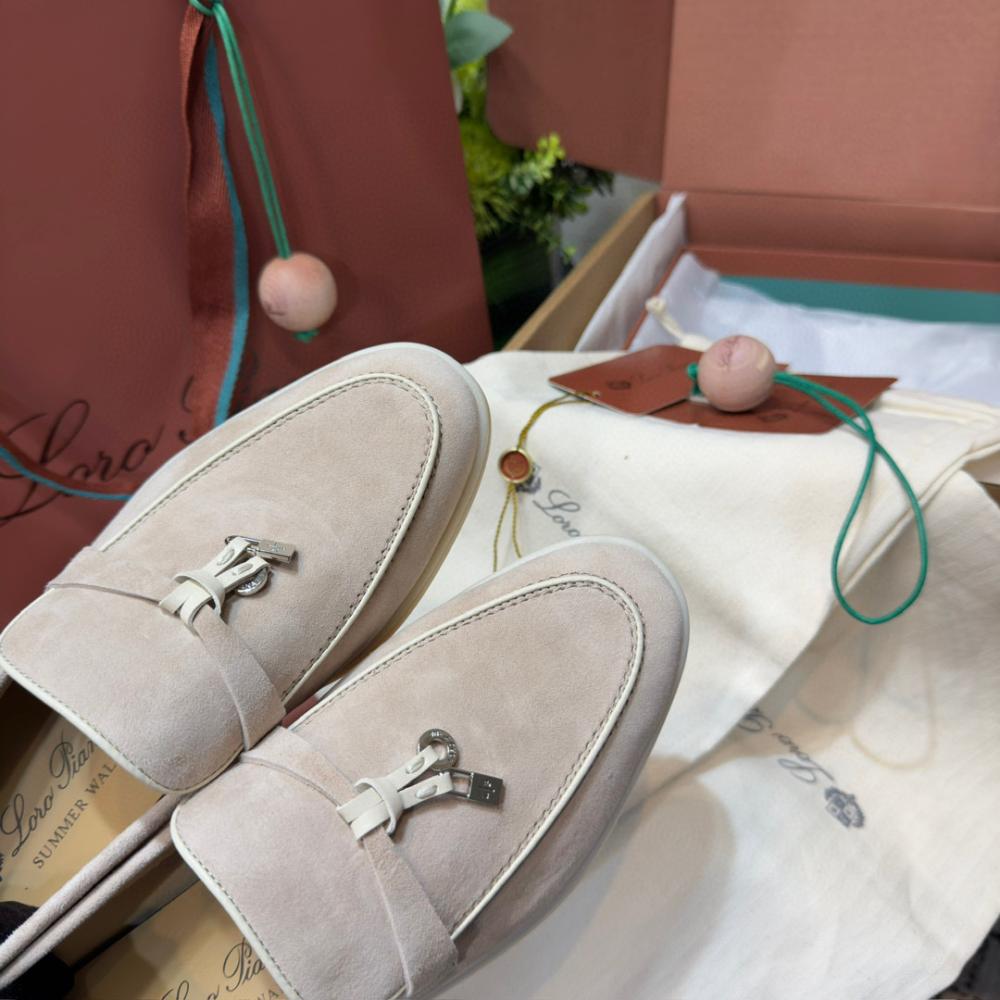 Loro Piana Yaz Büyüsü Yürüyüş Ayakkabısı - İnci Tozu - Glimmer of Luxury