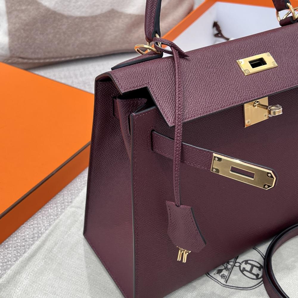 Hermès Kelly 25 Epsom Leather Horseshoe Stamp (HSS) Two-Tone Trench Coat with Palladium Hardware and Black (PHW)