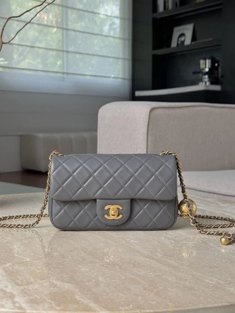Chanel Klasik Kapaklı Mini 20 cm