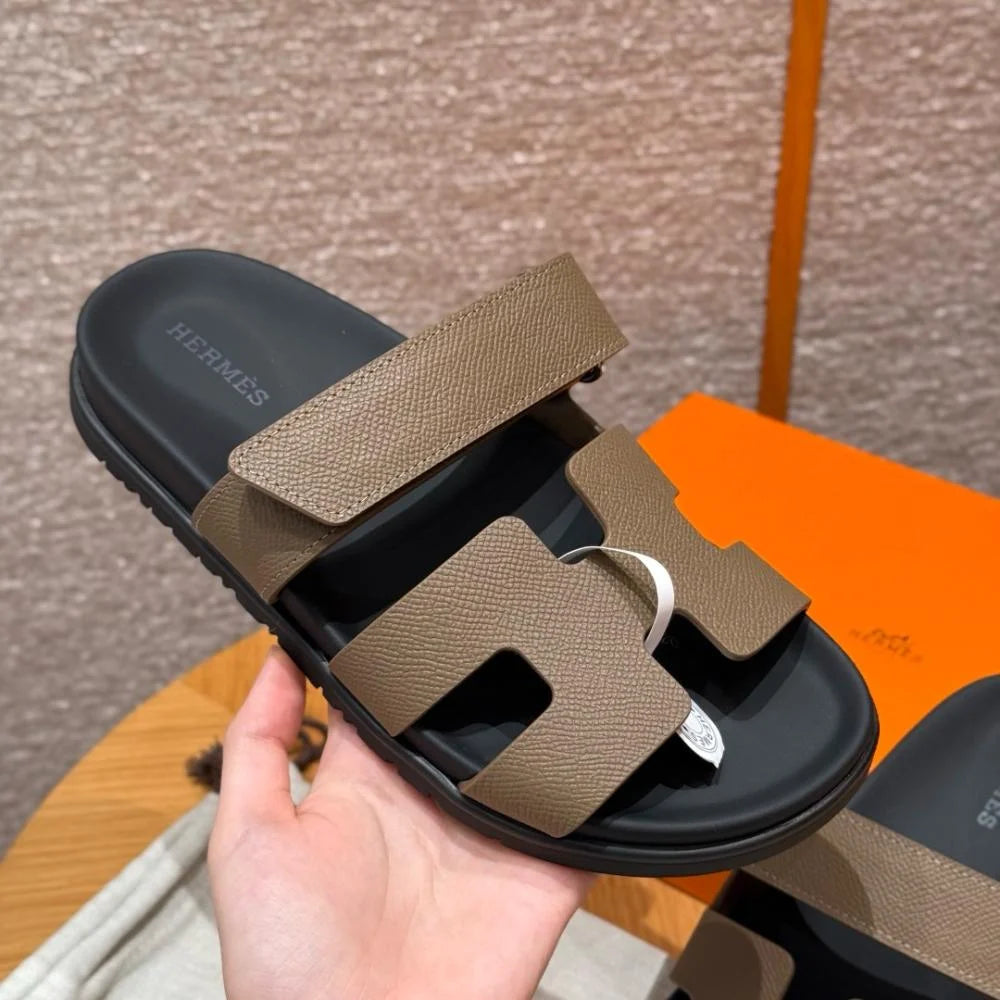 Hermès Chypre Sandals - Clay Beige