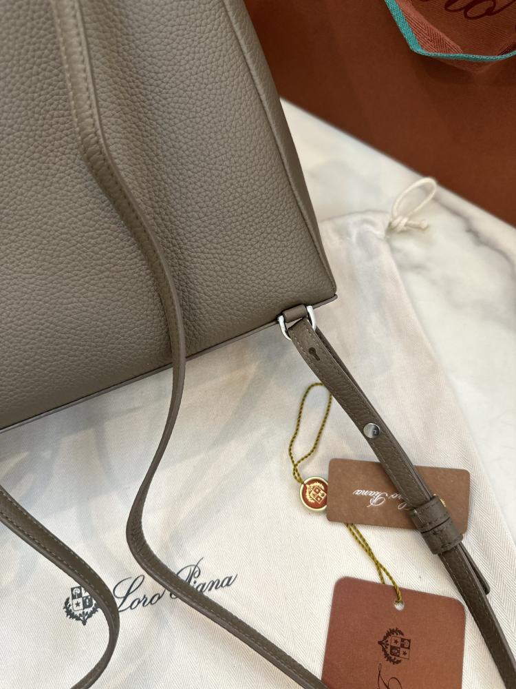 Loro Piana 23.5 Extra Pocket