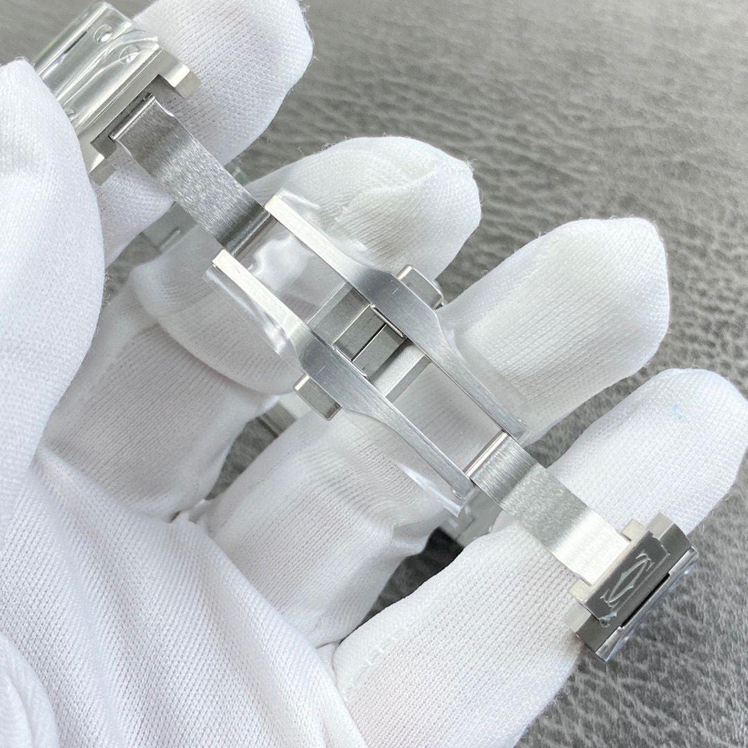 Santos CARTIER Saat - Glimmer of Luxury