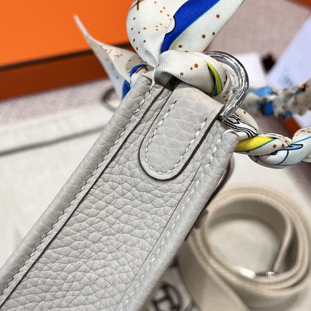 Hermès Evelyne 16cm Togo Leather Shoulder Bag