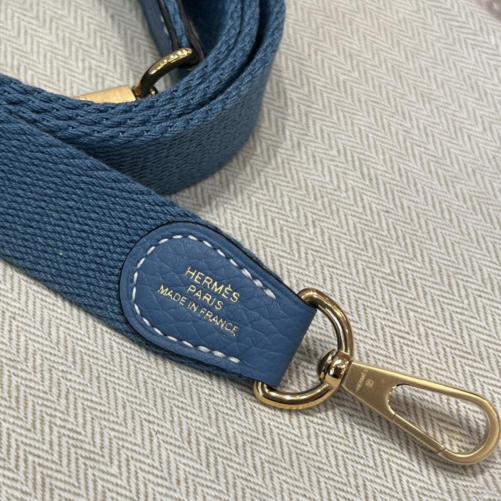 Hermès Evelyne 16cm Togo Leather Shoulder Bag