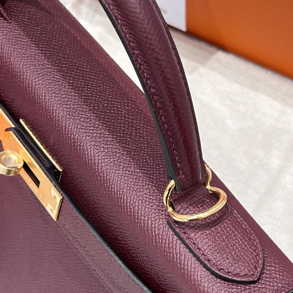 Hermès Kelly 25 Epsom Leather Horseshoe Stamp (HSS) Two-Tone Trench Coat with Palladium Hardware and Black (PHW)