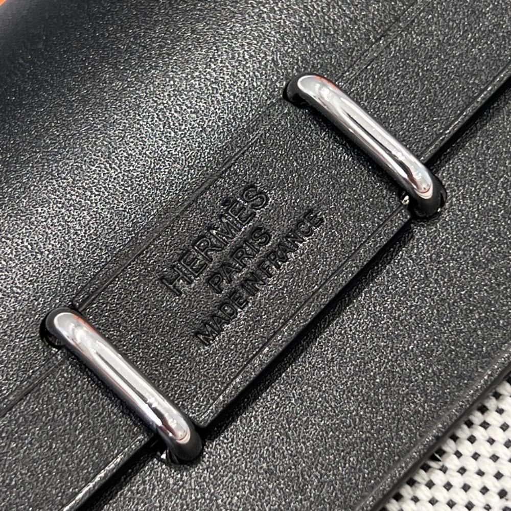Hermès Herbag Zip 31