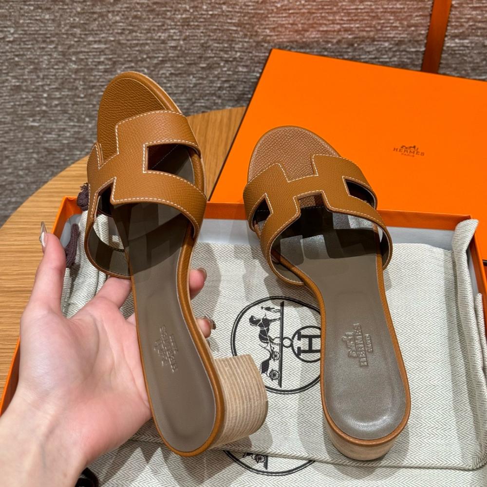 Hermès Oasis Sandals Black &amp; Argent Grey