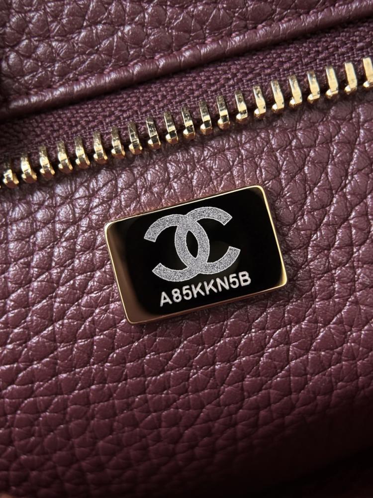 Chanel Urban Essentials Alışveriş Çantası