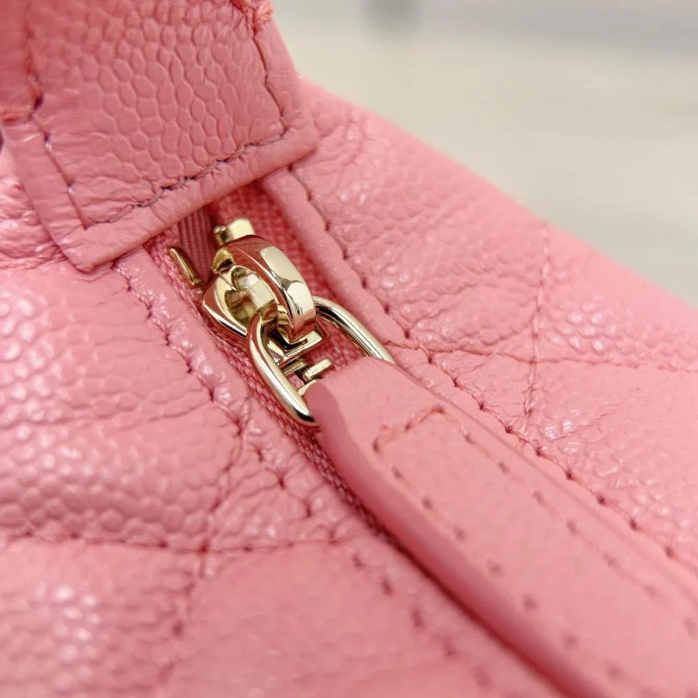 Chanel 25C Öğle Yemeği Kutusu Çantası - Glimmer of Luxury