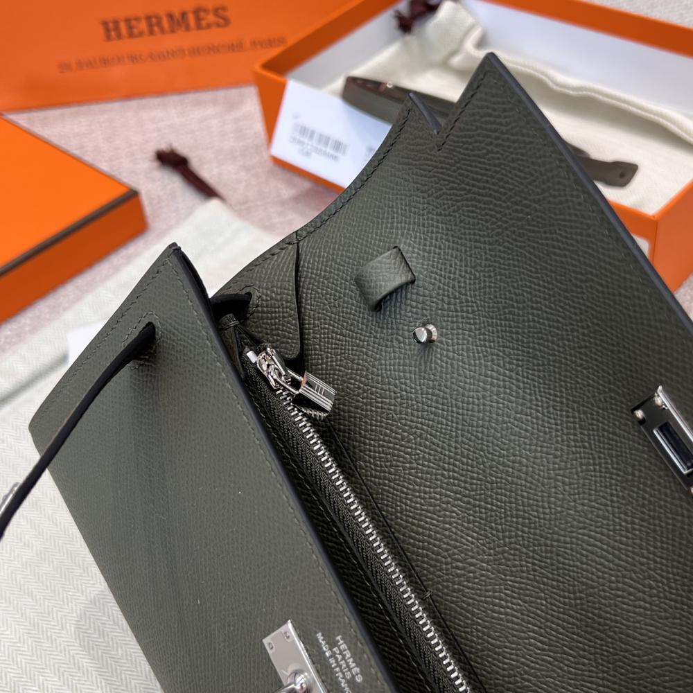 Hermès Kelly To Go Epsom 19cm Vert de Gris 