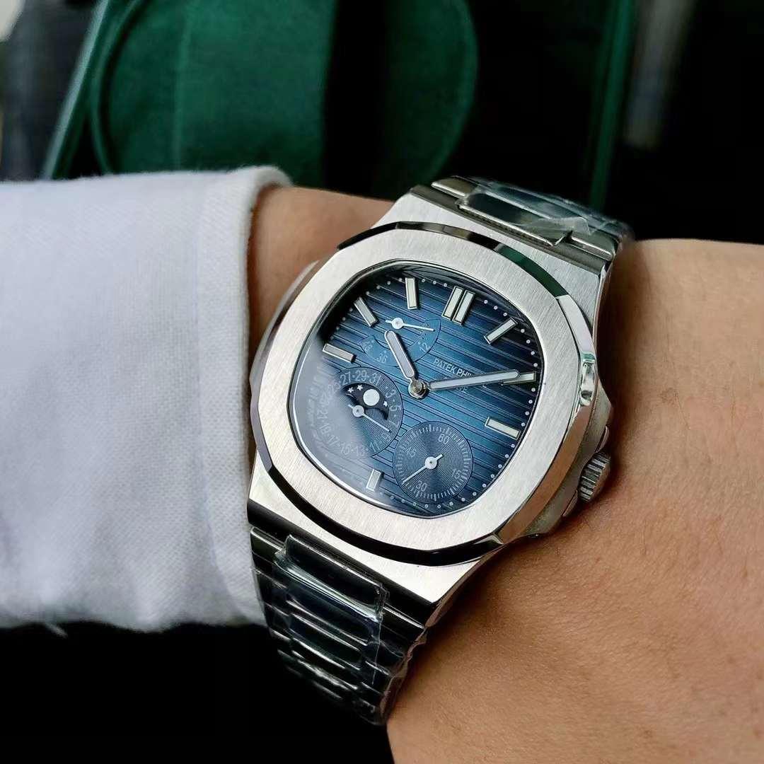 Patek Philippe Nautilus Saat - Glimmer of Luxury