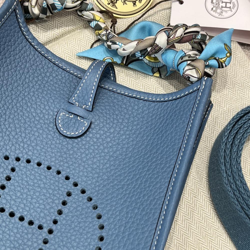 Hermès Evelyne 16cm Togo Leather Shoulder Bag