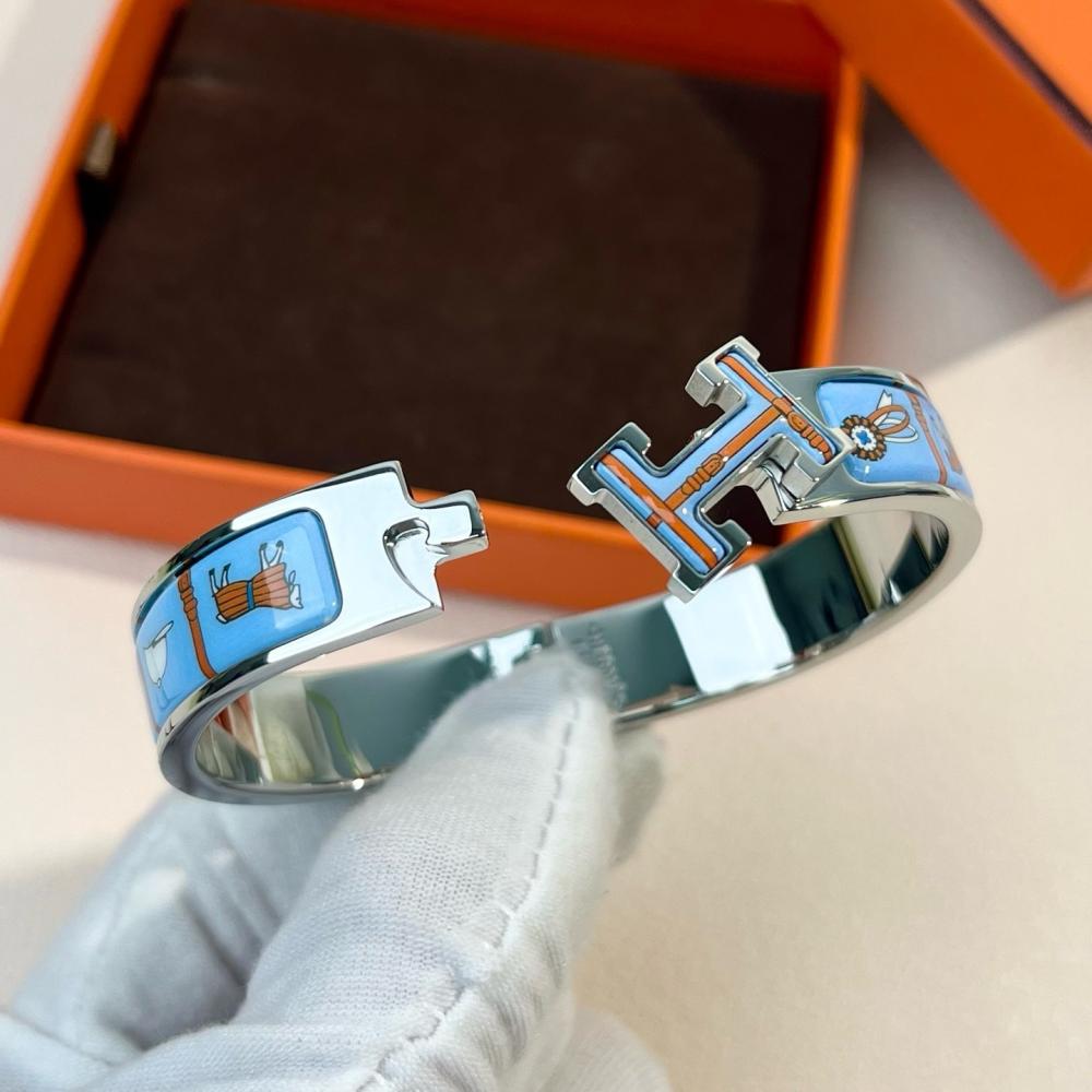 Hermès Clic H Bracelet – Ride Collection
