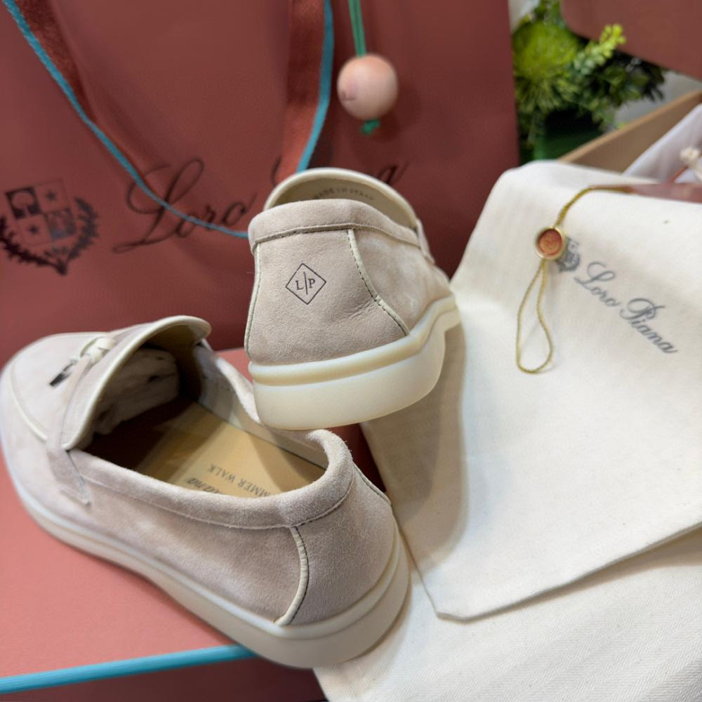 Loro Piana Yaz Büyüsü Yürüyüş Ayakkabısı - İnci Tozu - Glimmer of Luxury